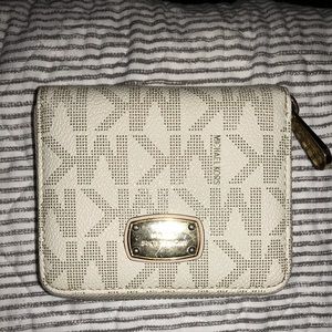 AUTHENTIC Michael Kors Wallet White